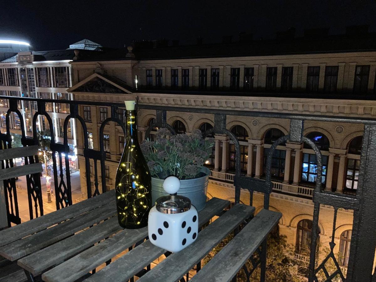 Astoria Balcony Apartment Budapeste Exterior foto